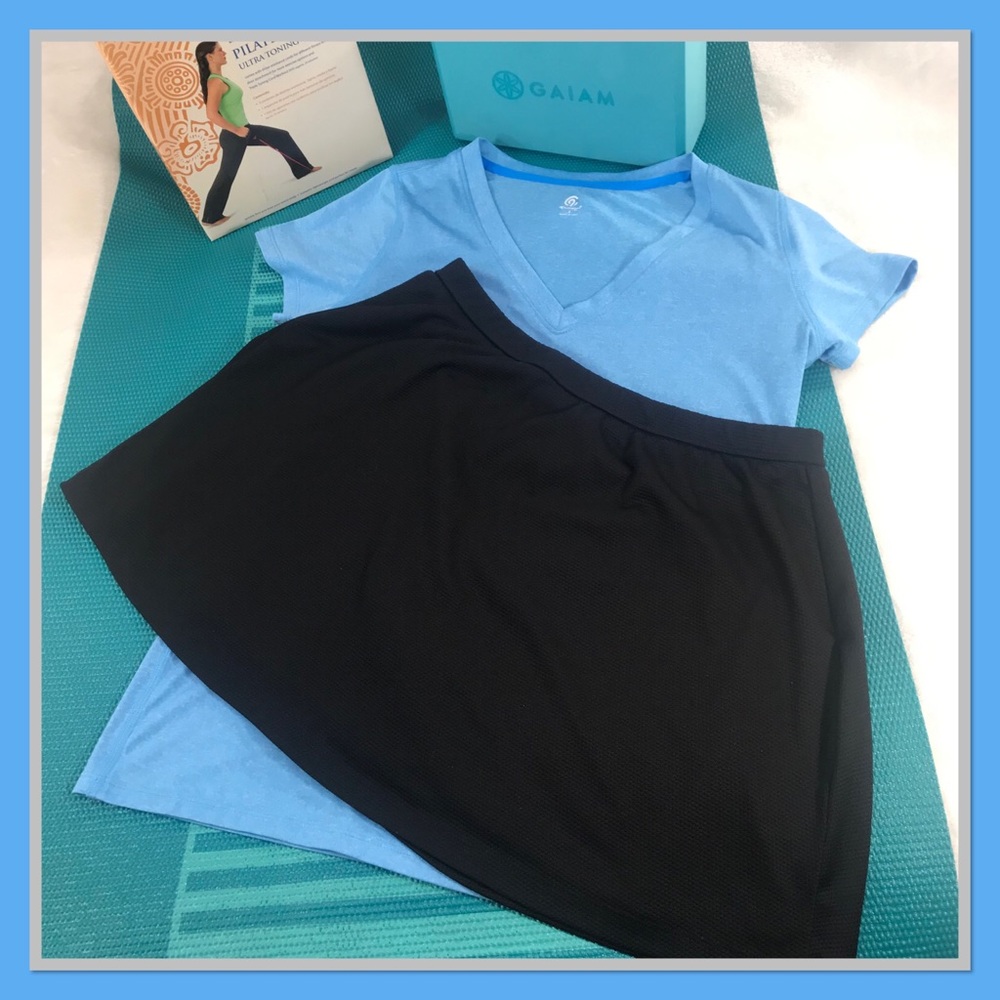 Black athletic skirt by Head built in shorts skort